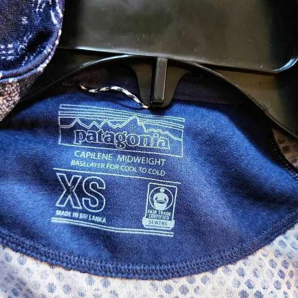 Patagonia Capilene Midweight baselayer top size XS - Picture 5 of 5